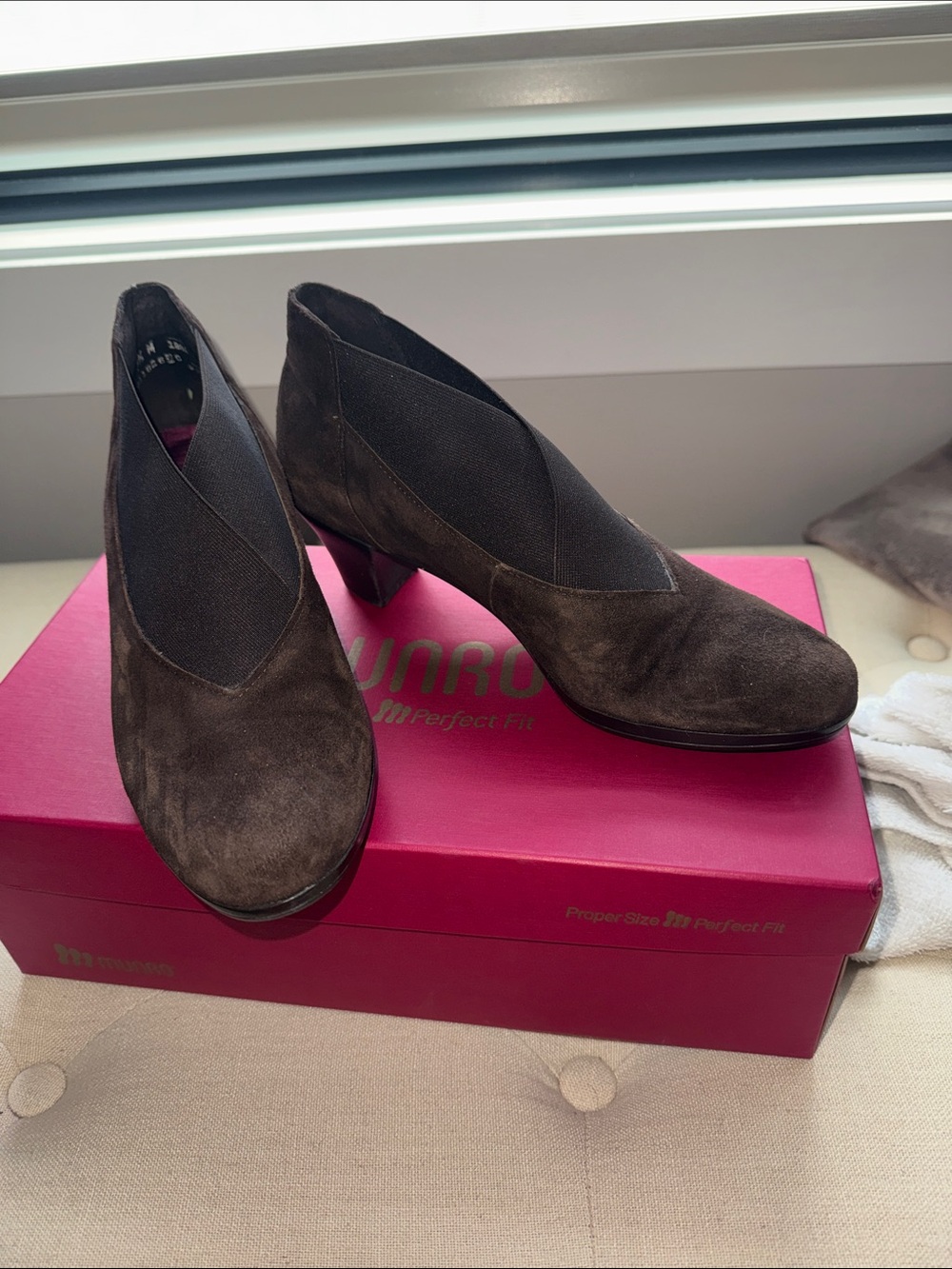 Munro Brown Suede Low Heel Slip-On Booties